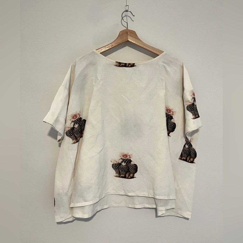 Creatures of Comfort, Cream linen cactus blouse, size M/L